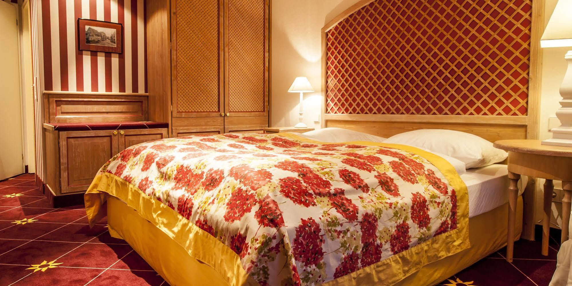 Hotel & Restaurant Sonne Кирхцартен Экстерьер фото